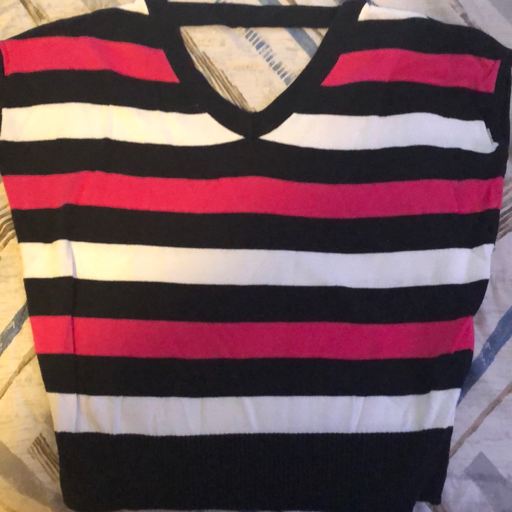 Sweater vest